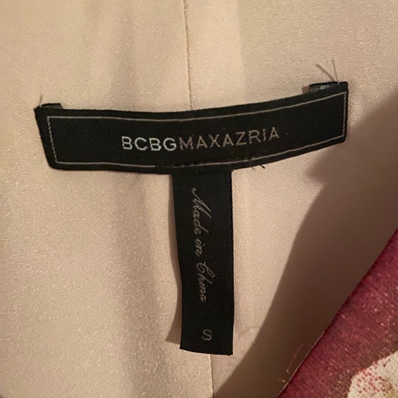 FESTIVAL COLD SHOULDER WRAP HANDKERCHIEF
DRESS - Picture 6 of 7